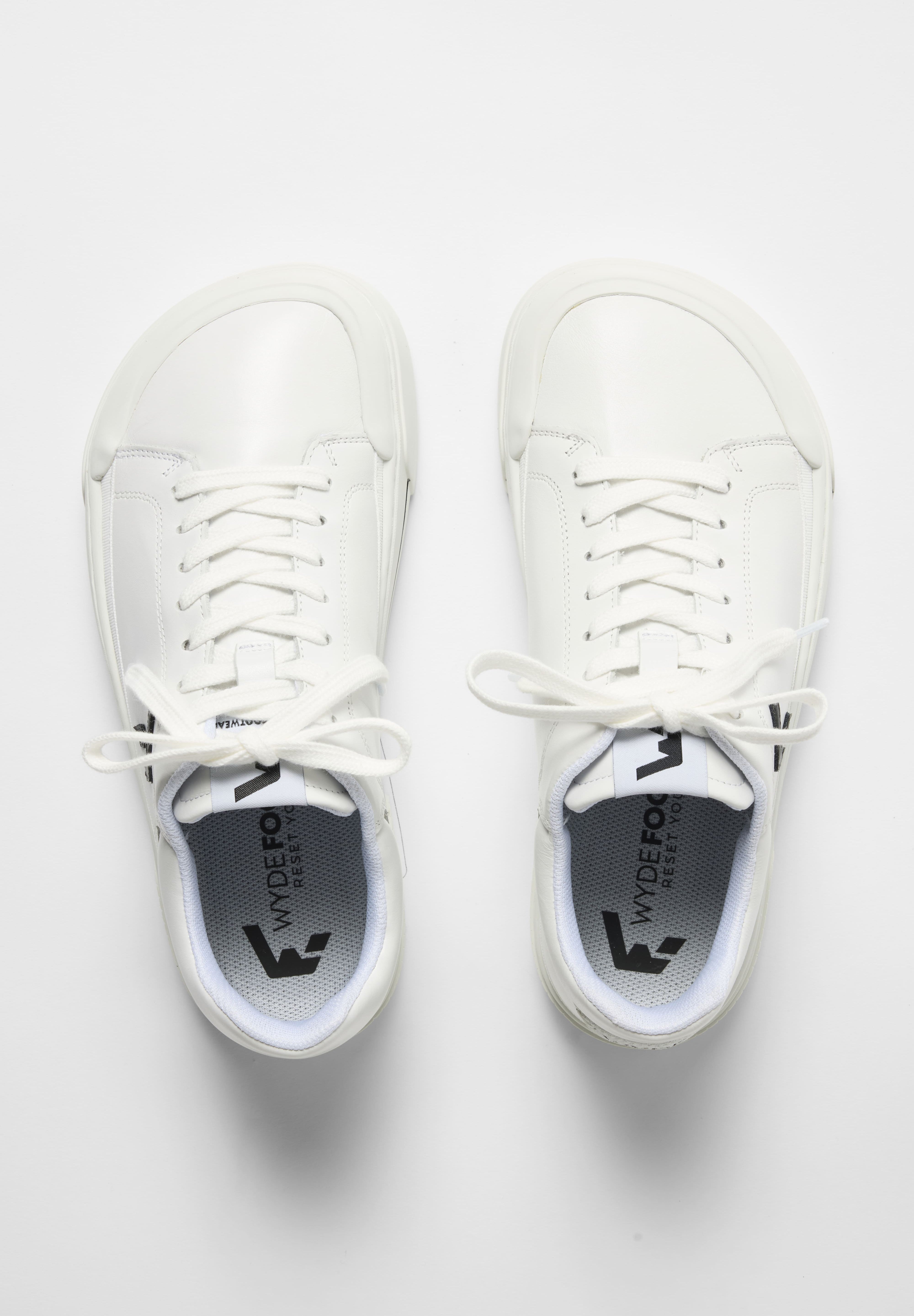 Arcus White