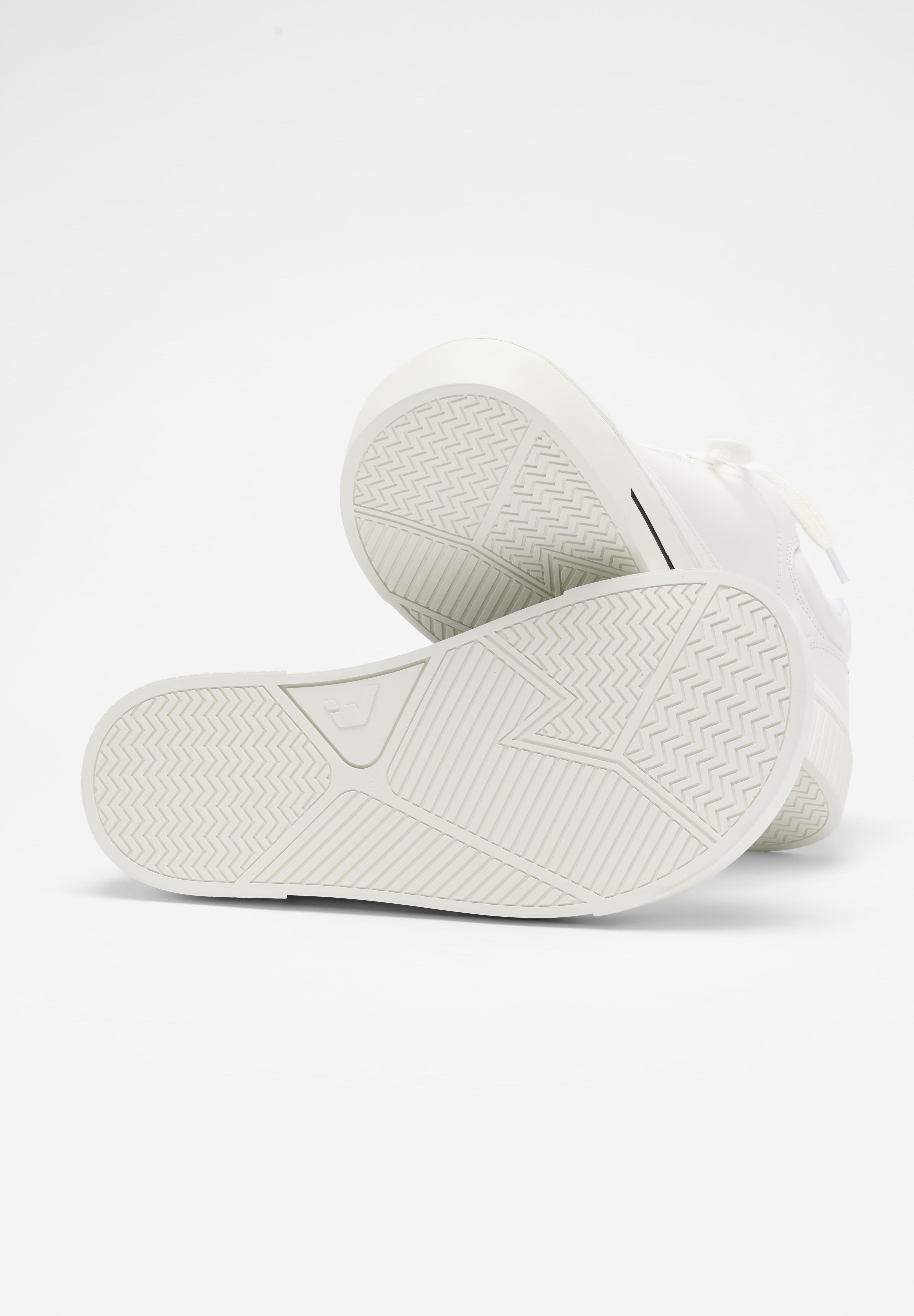 Arcus White